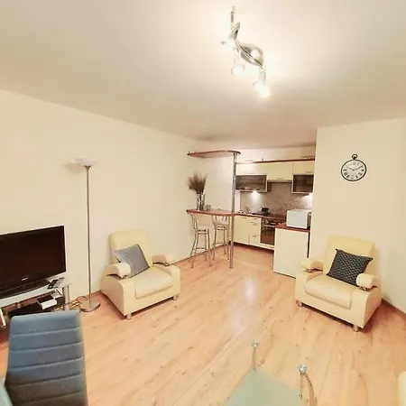 Vacationclub - Nadrzeczna 2b 10 * קרפאז'